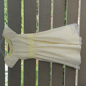 Jona Michelle Girls formal dress size 8 year yellow
